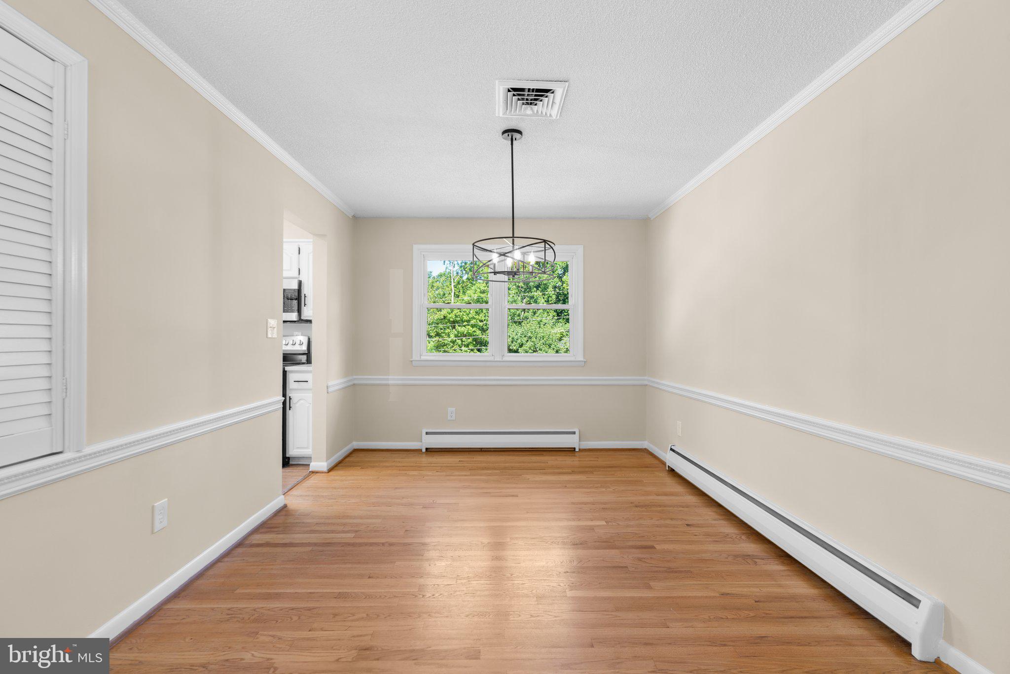 2926 Pinewick Road Ellicott City, MD 21042 - Photo 13 of 43 Dining Room