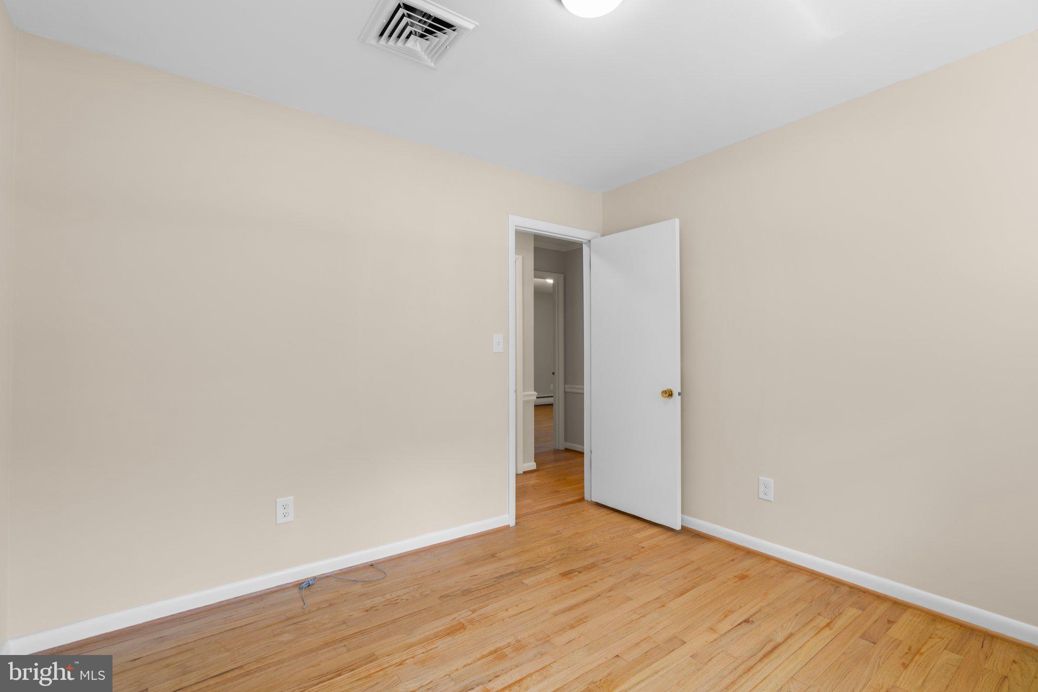 2926 Pinewick Road Ellicott City, MD 21042 - Photo 23 of 43 Bedroom