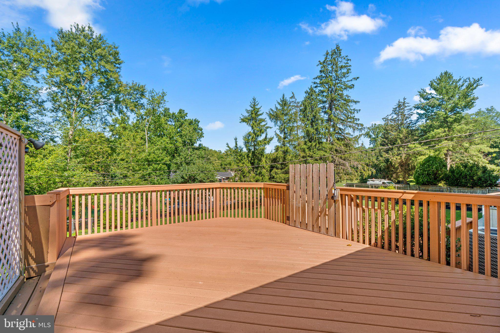 2926 Pinewick Road Ellicott City, MD 21042 - Photo 35 of 43 Deck