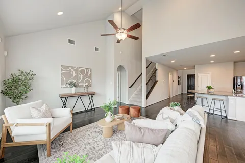 $438,000 | 284 Everglade Drive, Buda, TX 78610