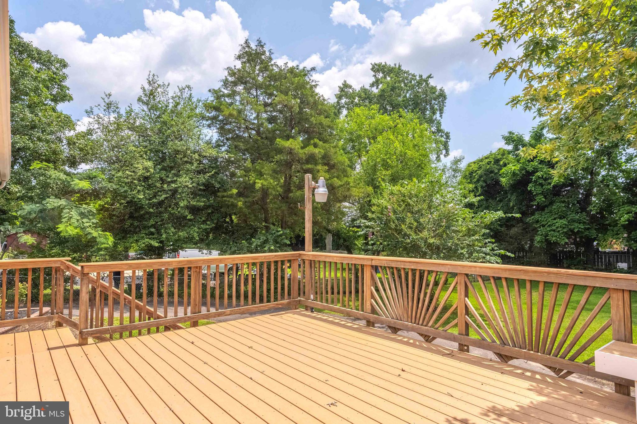 7035 Calamo Street Springfield, VA 22150 - Photo 16 of 39 Expansive Evergrain Composite Deck (2017)