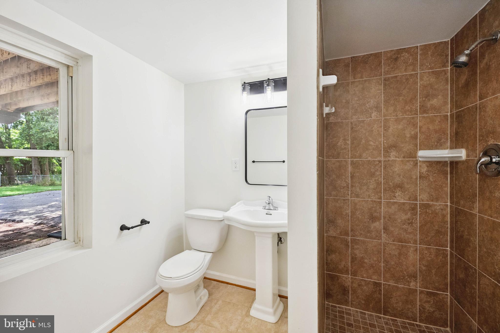 7035 Calamo Street Springfield, VA 22150 - Photo 27 of 39 Updated 3rd Full Ceramic Tile Bath