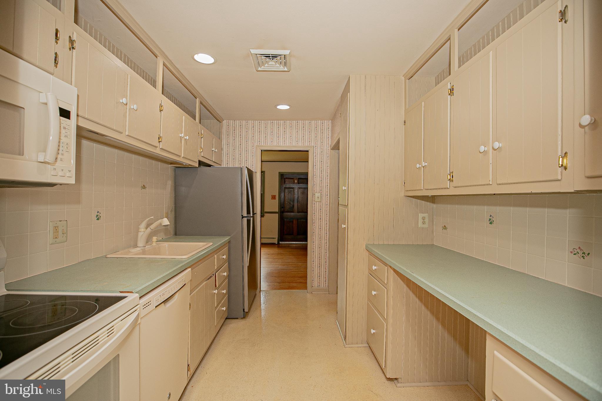 121 Evans Road Eagleville, PA 19403 - Photo 17 of 41