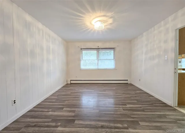 $599,000 | 652 Hawkins Road East, Coram, NY 11727