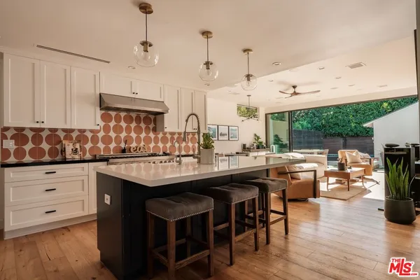 $2,375,000 | 4257 Shadyglade Avenue, Studio City, CA 91604