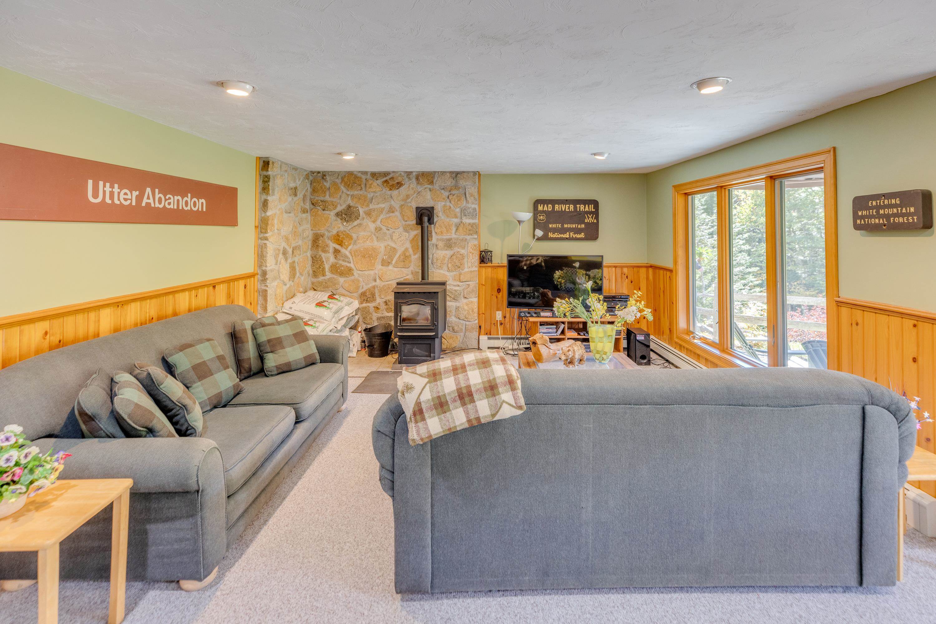 111 West Branch Road, Unit 4 Waterville Valley, NH 03215 - Photo 36 of 58