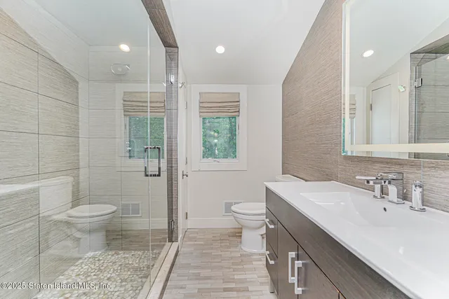 $1,899,999 | 135 Nixon Avenue | Ward Hill