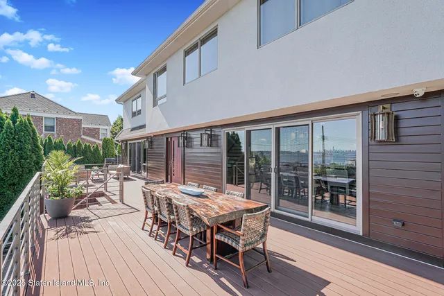 $1,899,999 | 135 Nixon Avenue | Ward Hill
