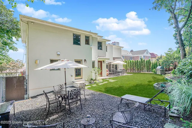 $1,899,999 | 135 Nixon Avenue | Ward Hill