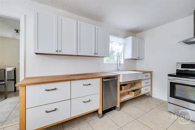 $1,950 | 17 Summit Drive, Savannah, GA 31406