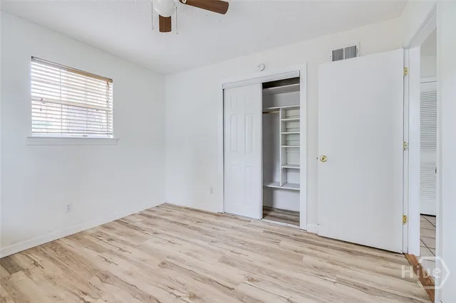 $1,950 | 17 Summit Drive, Savannah, GA 31406