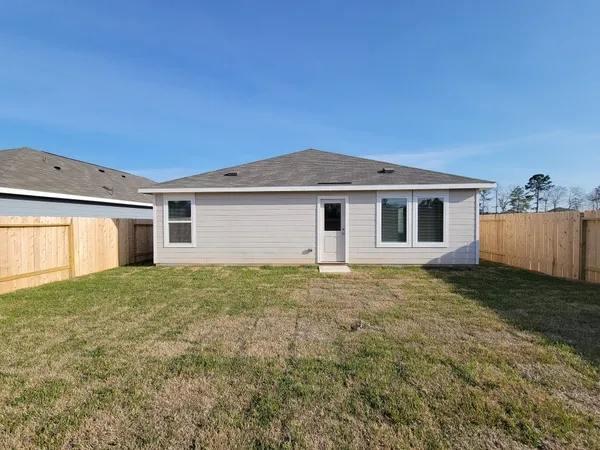 $1,650 | 15671 Plum Brk Drive, Conroe, TX 77303