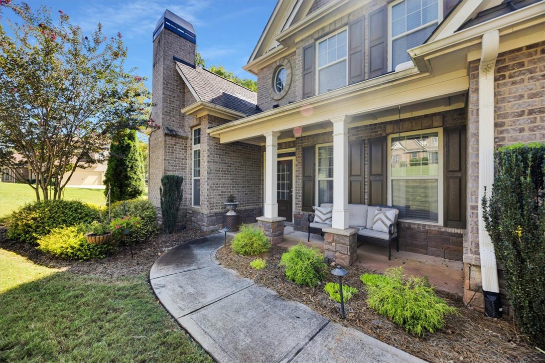 109 Vining Crossing Belton, SC 29627 - Photo 3 of 50