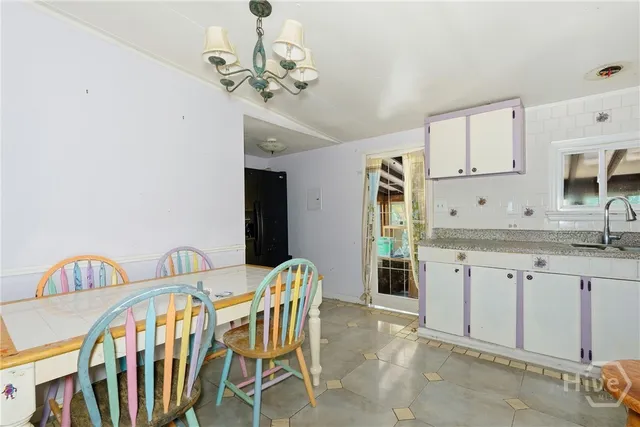 $99,999 | 1106 Alabama Street, Darien, GA 31305