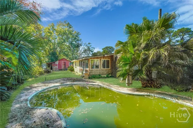 $99,999 | 1106 Alabama Street, Darien, GA 31305