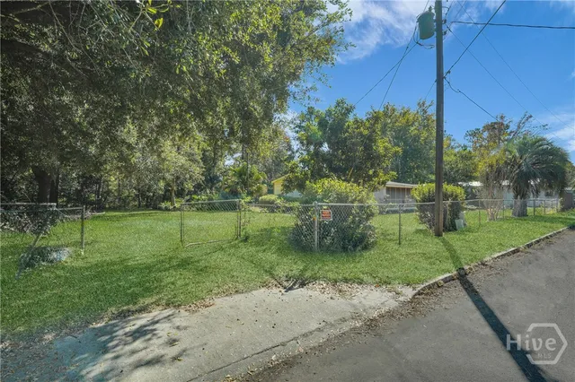 $99,999 | 1106 Alabama Street, Darien, GA 31305