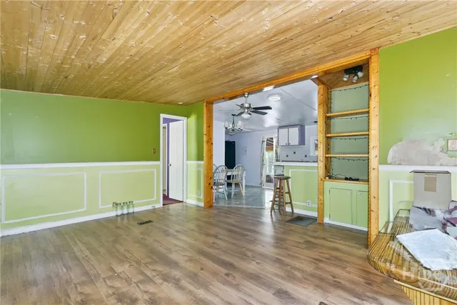 $99,999 | 1106 Alabama Street, Darien, GA 31305