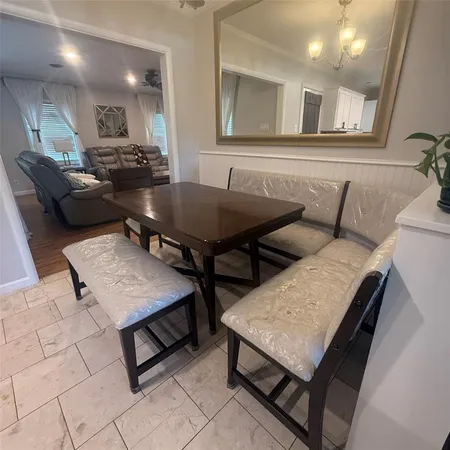 $2,800 | 1808 Donna Street, Arlington, TX 76013