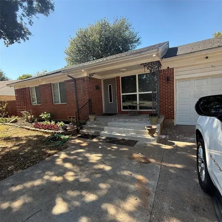 $2,800 | 1808 Donna Street, Arlington, TX 76013