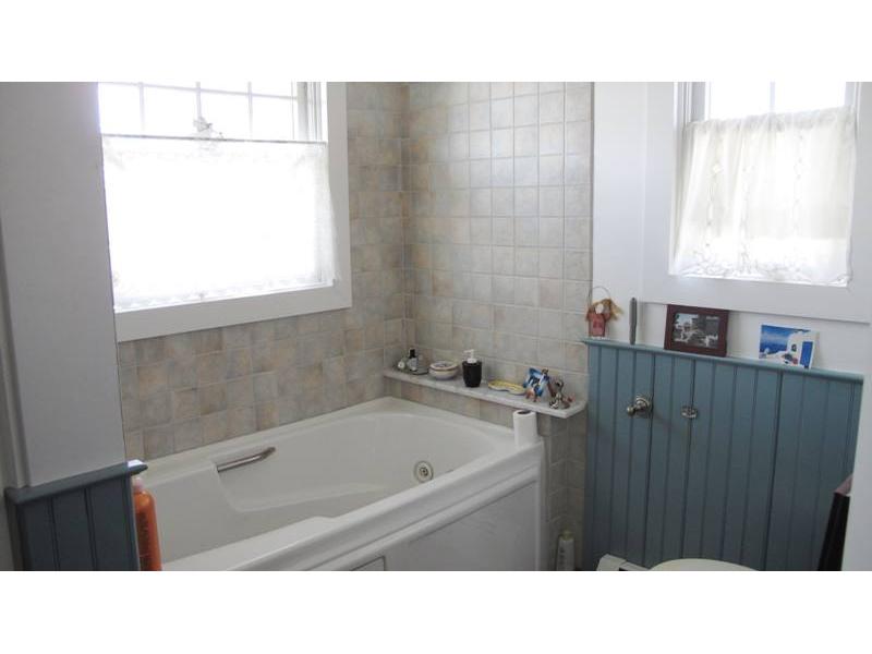 311 Spring Street Block Island, RI 02807 - Photo 18 of 21 Bathroom.