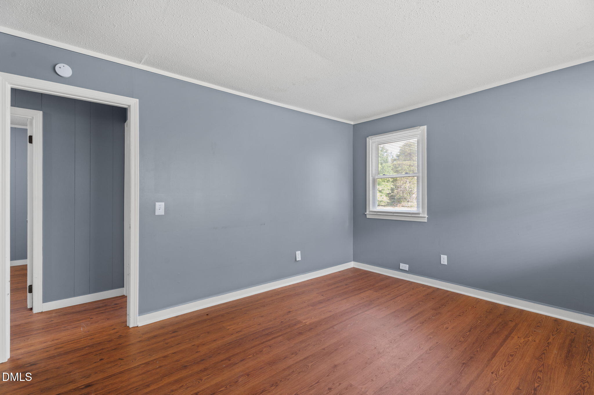 9569 Ridgeville Road Leasburg, NC 27291 - Photo 11 of 38 Living Room