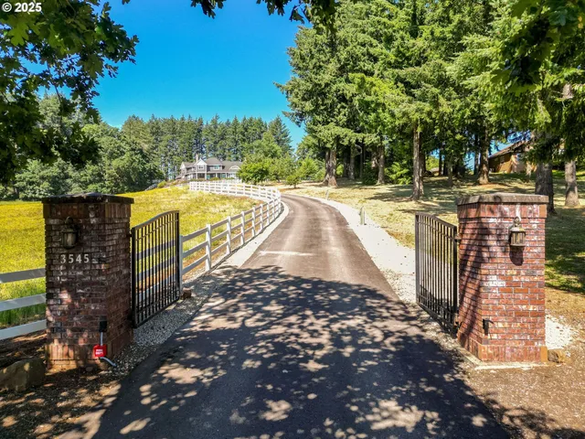 a picture of floor plan