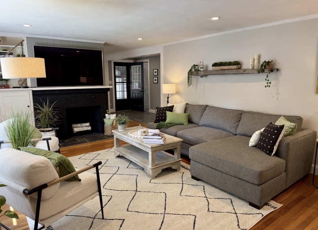 18 Gleason Road Reading, MA 01867 - Photo 21 of 42