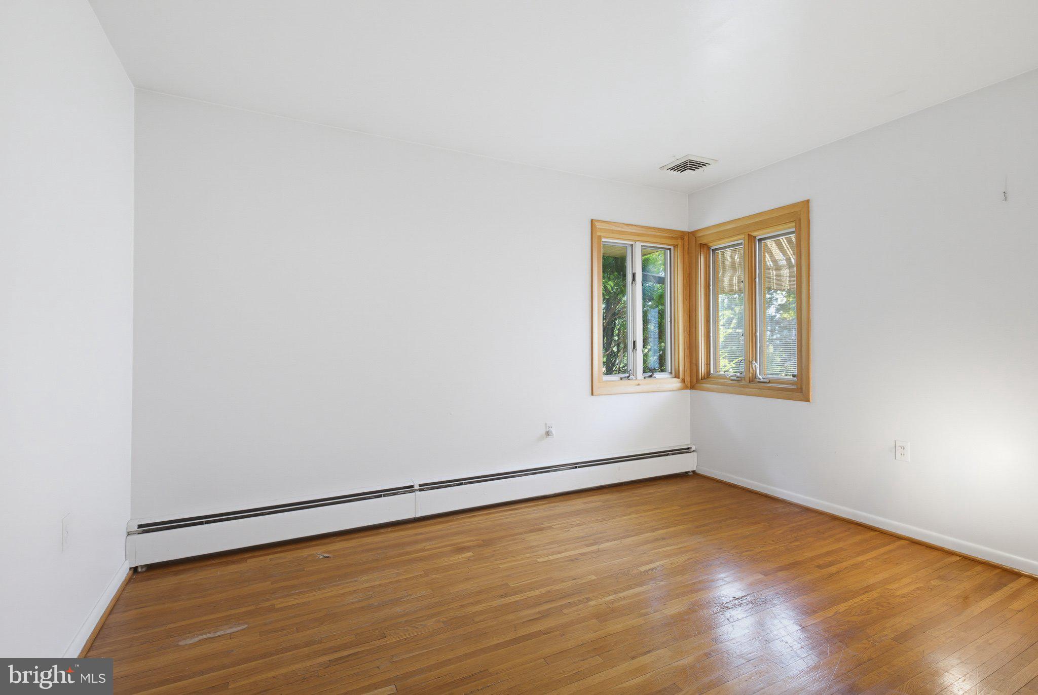617 Capri Road Lancaster, PA 17603 - Photo 14 of 27 Bedroom