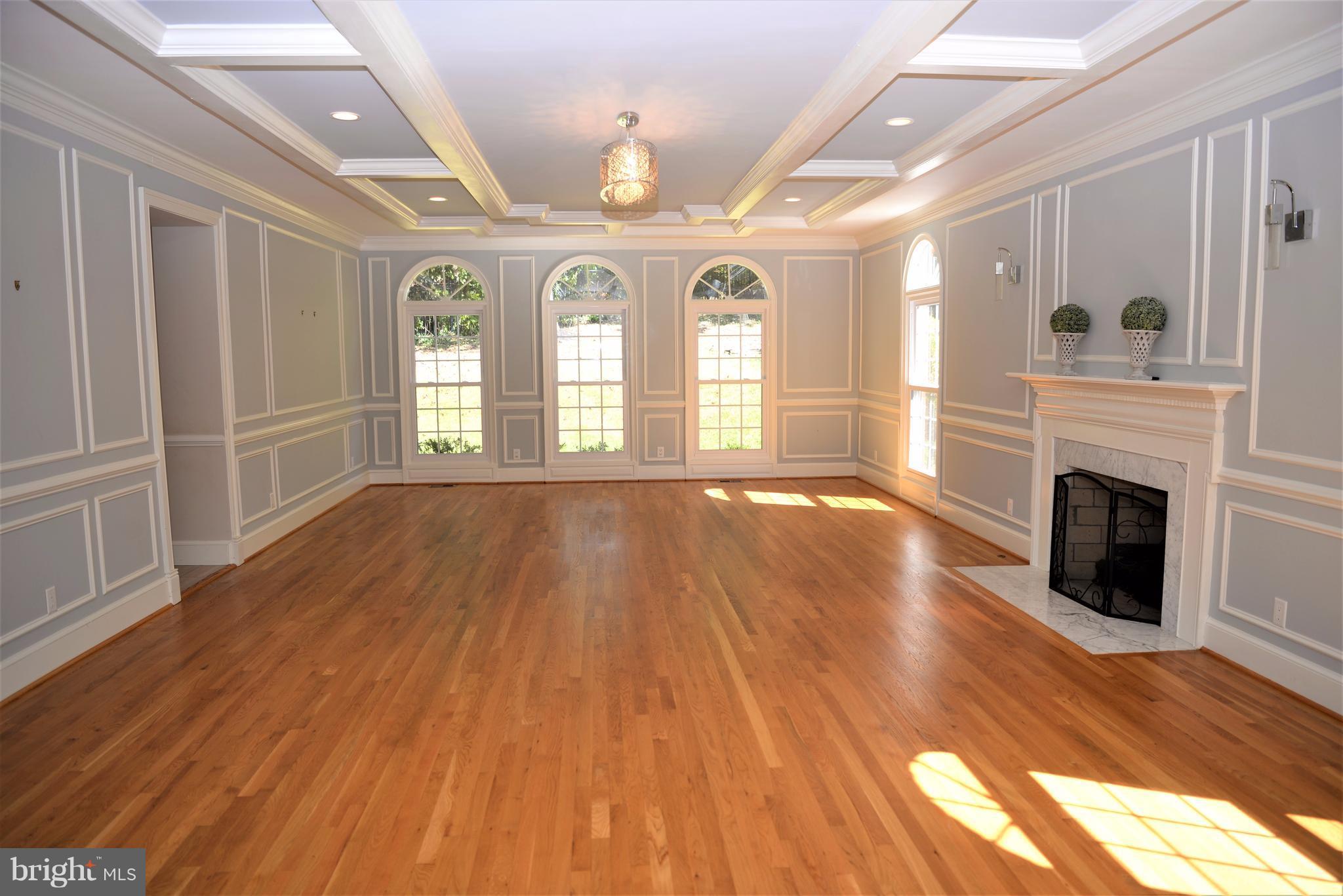 827 Swinks Mill Road McLean, VA 22102 - Photo 12 of 30 Living Room