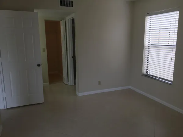 $2,400 | 2650 Greenwood Terrace, Unit G222, Boca Raton, FL 33431