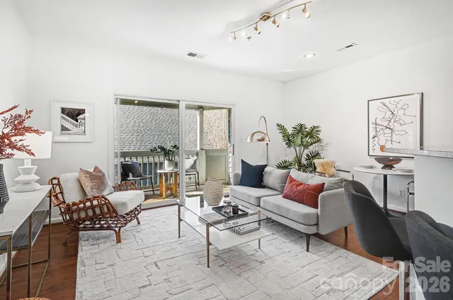 $215,000 | 525 North Graham Street, Unit 3B, Charlotte, NC 28202