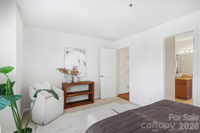 $215,000 | 525 North Graham Street, Unit 3B, Charlotte, NC 28202