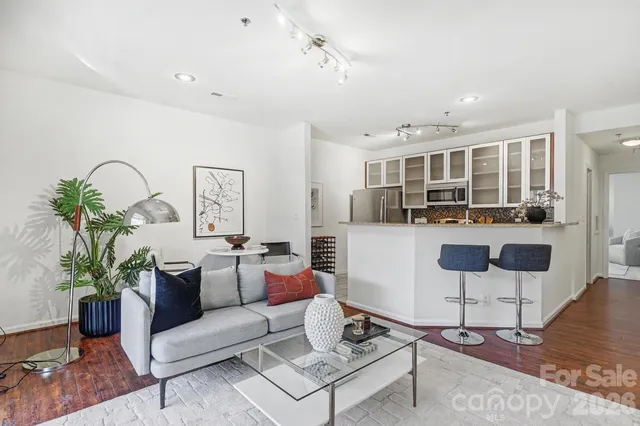 $215,000 | 525 North Graham Street, Unit 3B, Charlotte, NC 28202