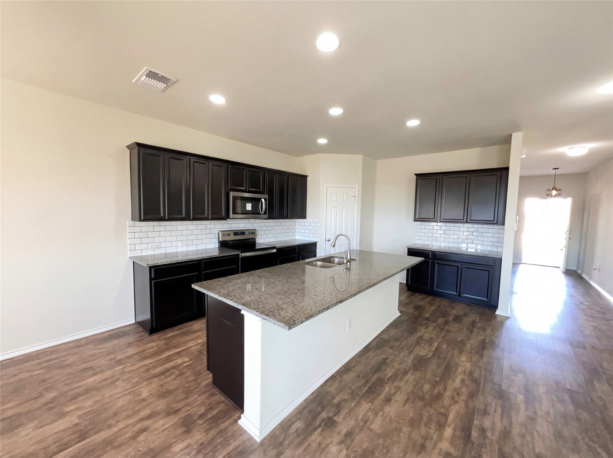 709 Hummingbird Lane Leander, TX 78641 - Photo 8 of 21