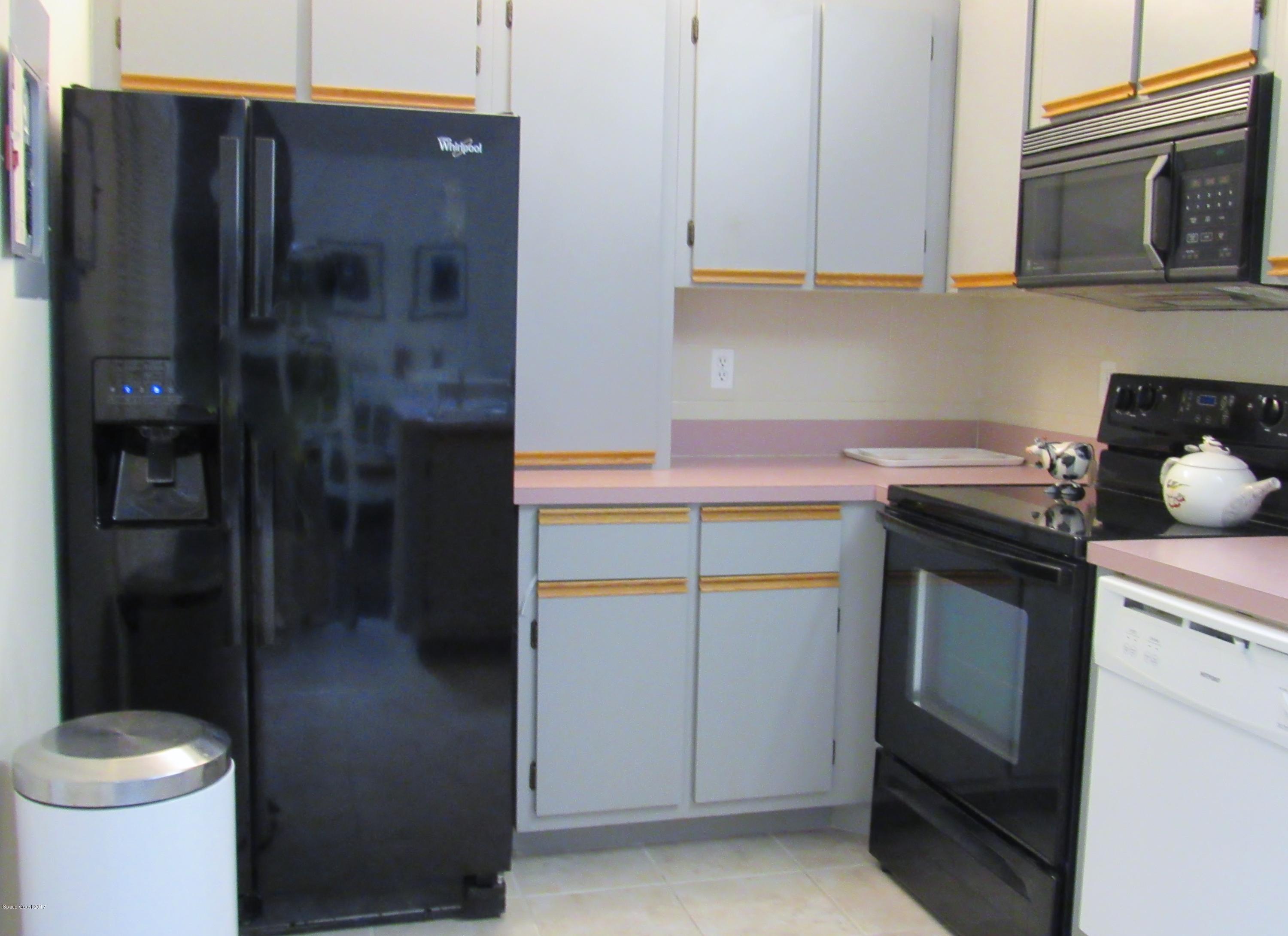 1937 Quail Ridge Court, Unit 102 Cocoa, FL 32926 - Photo 9 of 30 Kitchen