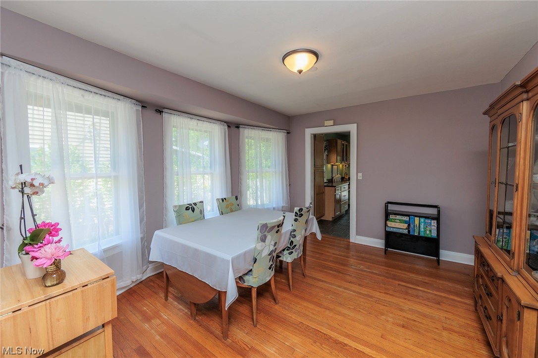 1289 Lander Road Cleveland, OH 44124 - Photo 14 of 35