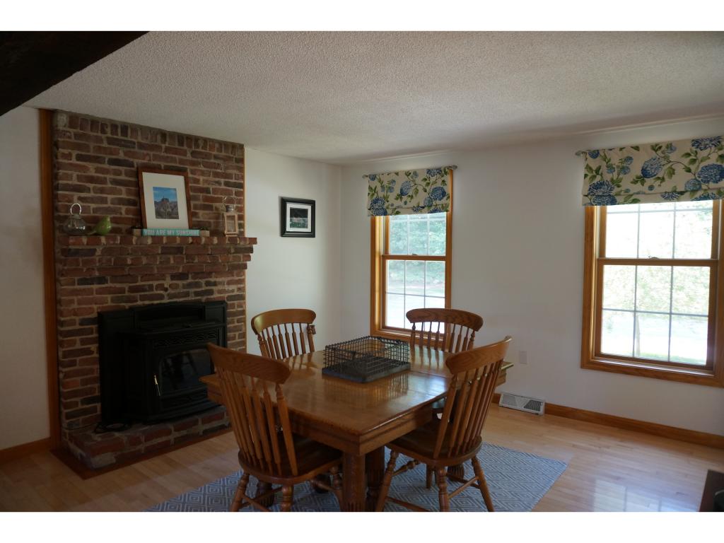 133 Beard Road New Boston, NH 03070 - Photo 4 of 20 Gallery Image 4