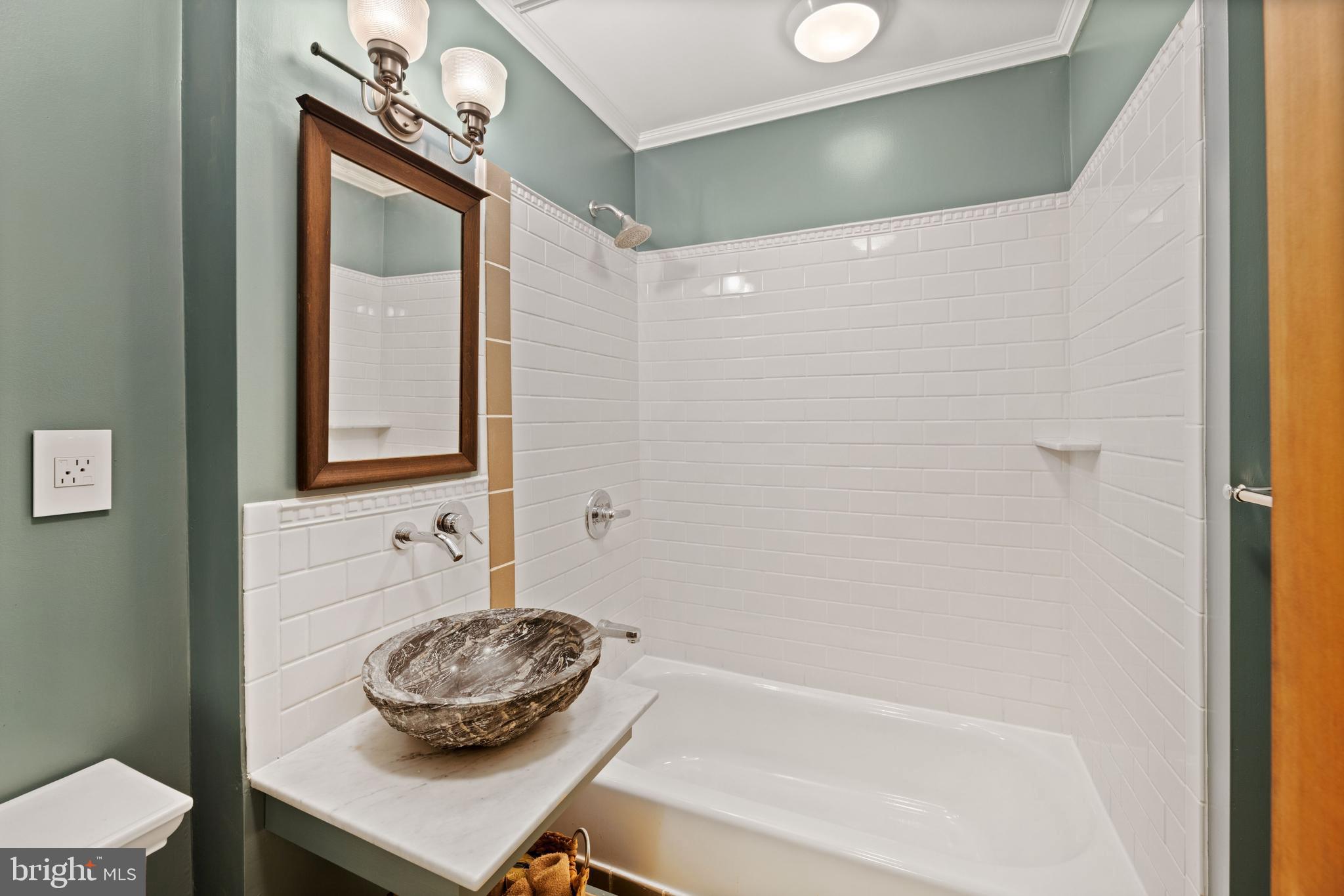 1367 Rittenhouse Street Northwest Washington, DC 20011 - Photo 21 of 41 Hall Bath