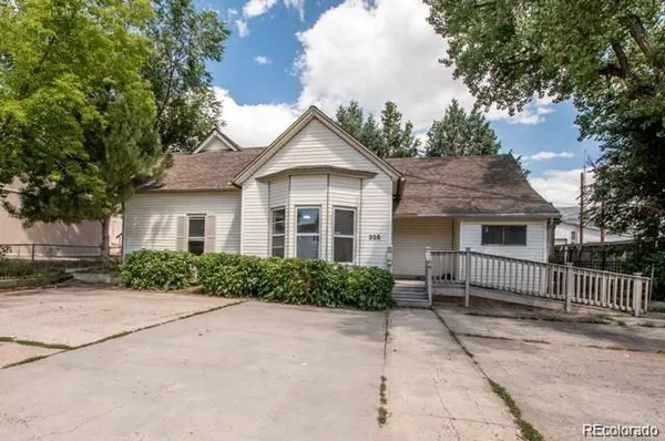 $789,000 | 325 East Kiowa Avenue, Elizabeth, CO 80107