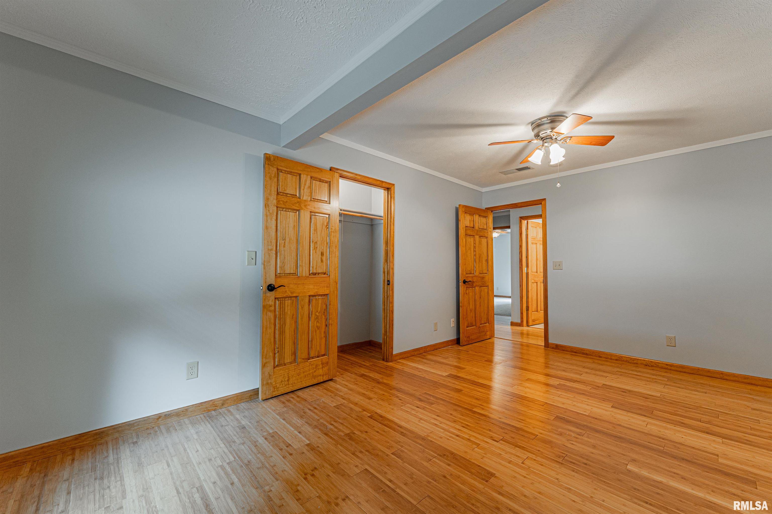 604 South Mary Street Atlanta, IL 61723 - Photo 21 of 38