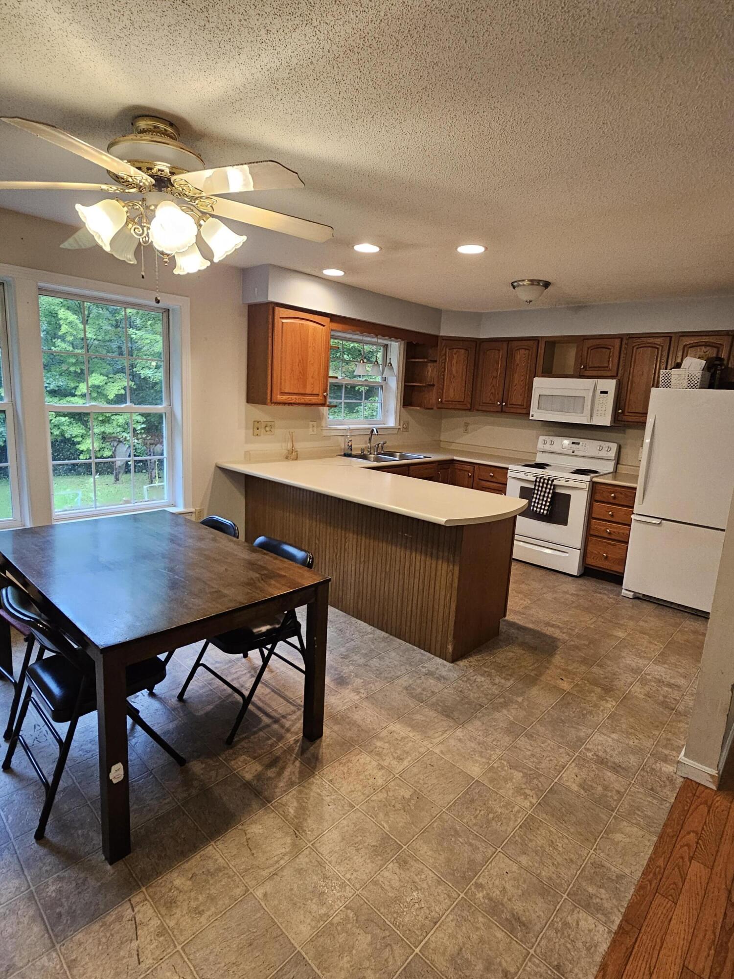 111 Smith Road Hermon, ME 04401 - Photo 11 of 27 20230916_153223