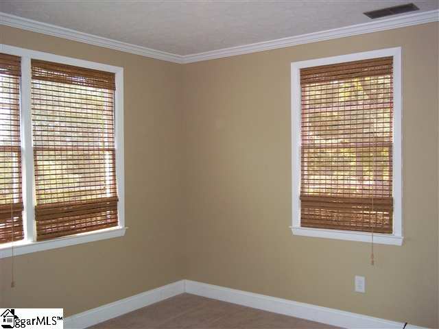 107 Ridgecrest Drive Greenville, SC 29609 - Photo 12 of 24 Gallery Image 12