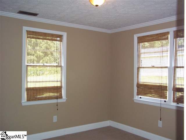 107 Ridgecrest Drive Greenville, SC 29609 - Photo 13 of 24 Gallery Image 13