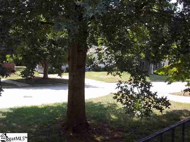 107 Ridgecrest Drive Greenville, SC 29609 - Photo 23 of 24 Gallery Image 23