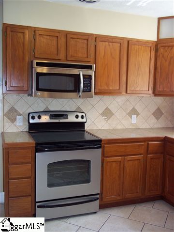 107 Ridgecrest Drive Greenville, SC 29609 - Photo 5 of 24 Gallery Image 5