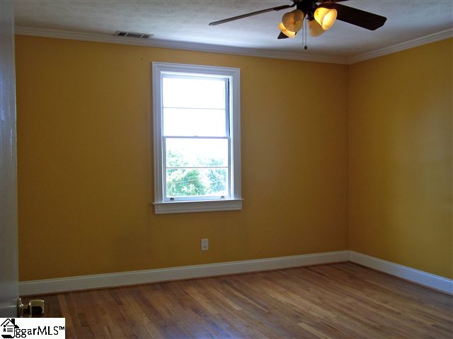 107 Ridgecrest Drive Greenville, SC 29609 - Photo 9 of 24 Gallery Image 9