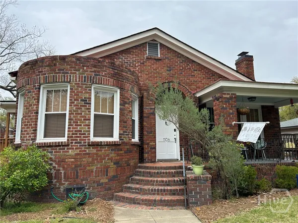 $2,600 | 1106 East 51st Street, Savannah, GA 31404