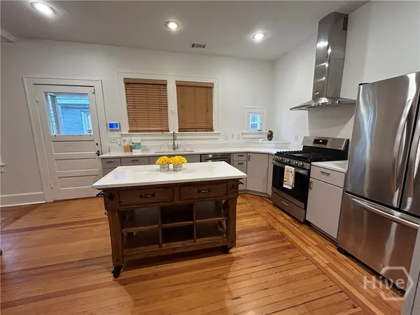 $2,600 | 1106 East 51st Street, Savannah, GA 31404