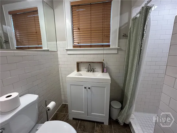 $2,600 | 1106 East 51st Street, Savannah, GA 31404