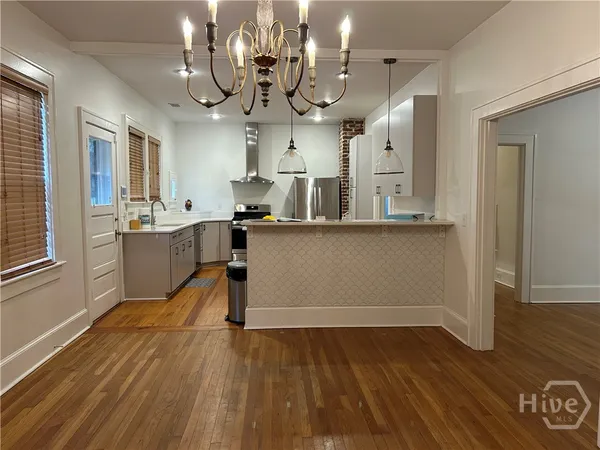 $2,600 | 1106 East 51st Street, Savannah, GA 31404